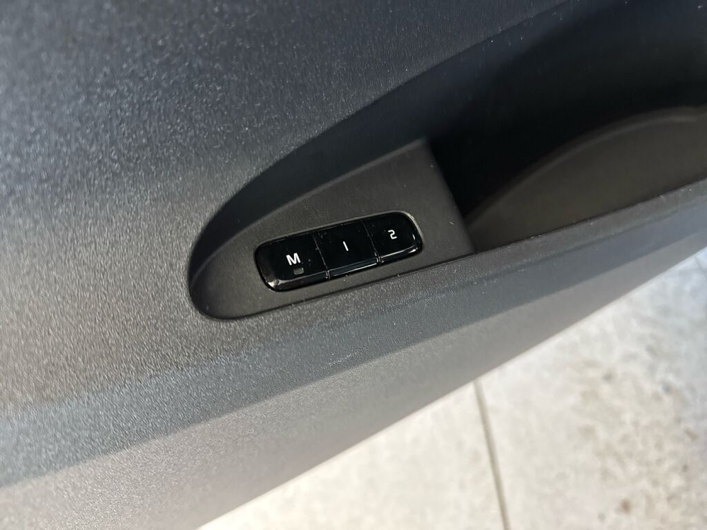 Polestar 2 2021 Harmaa