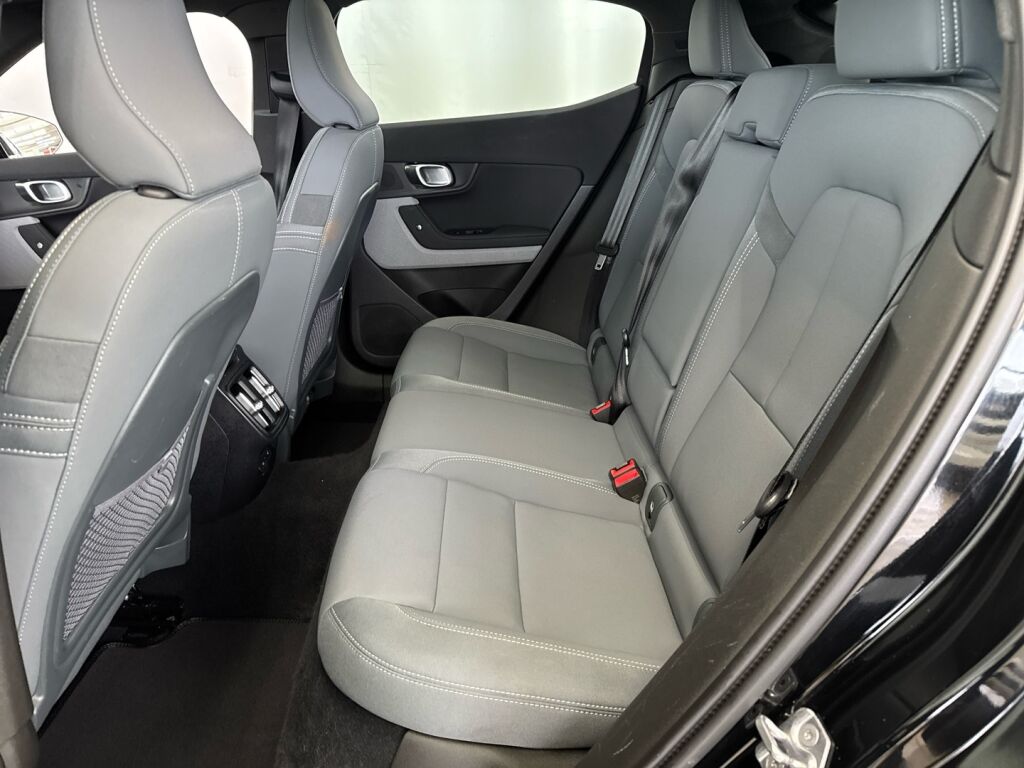 Polestar 2 2021 Musta