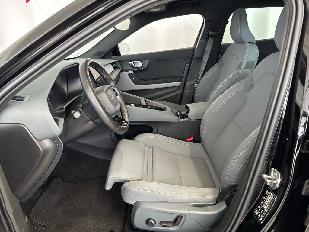 Polestar 2 2021 Musta