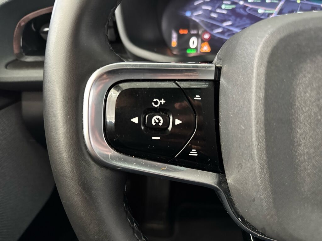 Polestar 2 2021 Musta