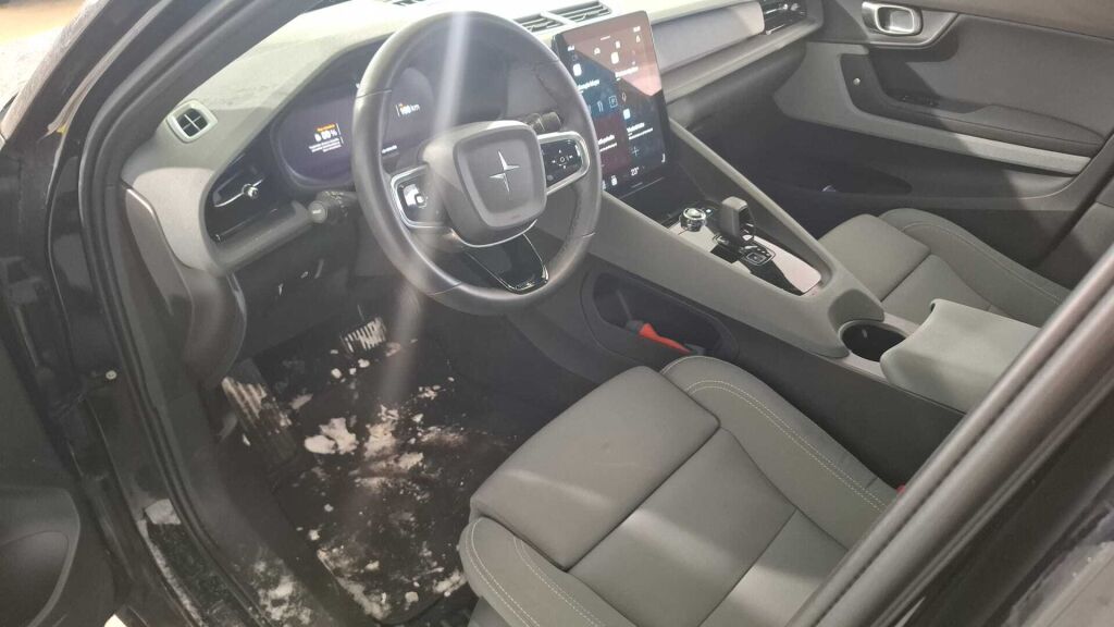 Polestar 2 2021 Musta