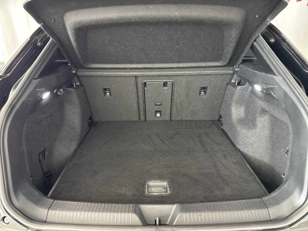 Volkswagen ID.4 2021 Harmaa