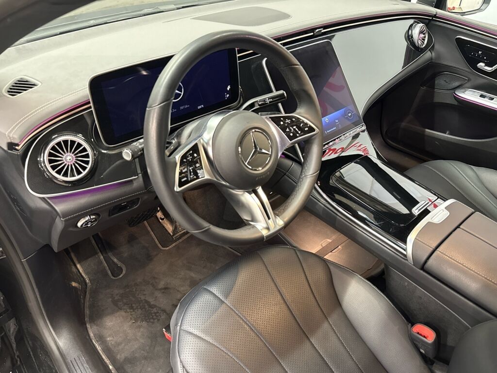 Mercedes-Benz EQE 2025 Musta