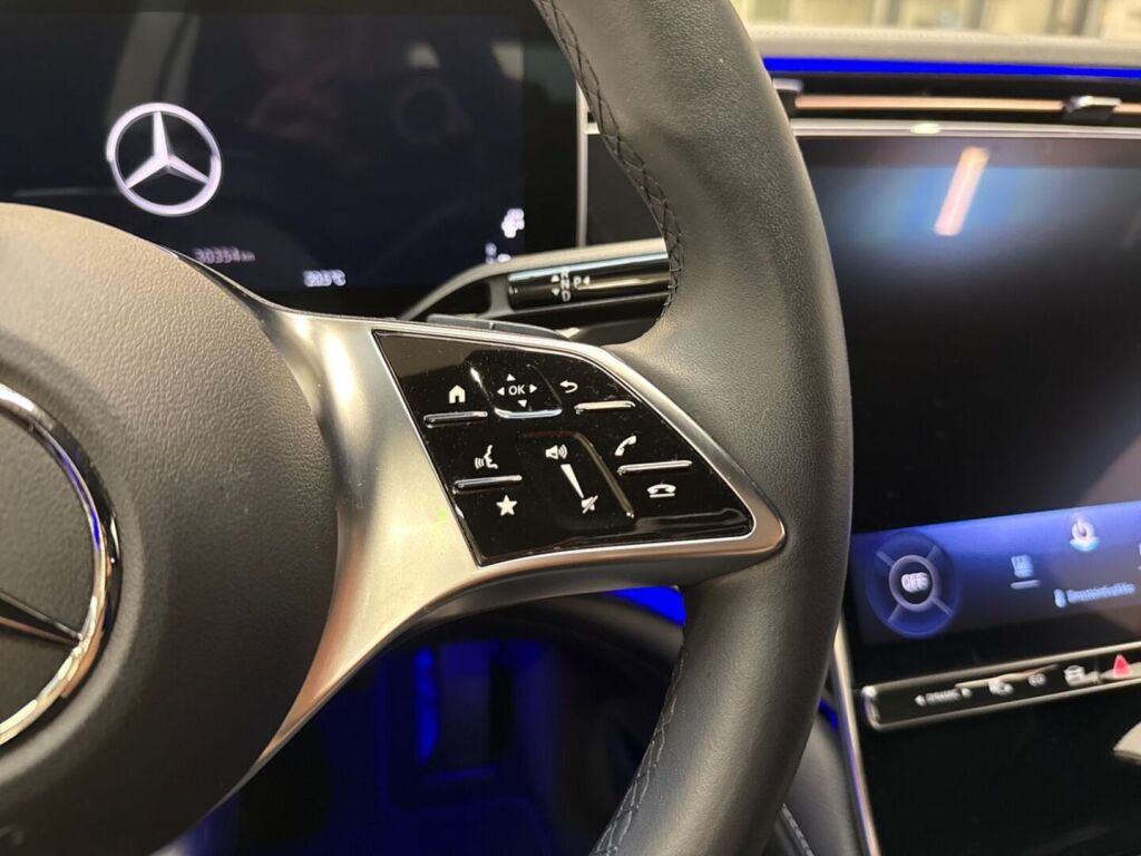 Mercedes-Benz EQE 2025 Musta