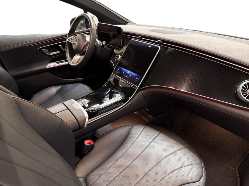Mercedes-Benz EQE 2025 Musta