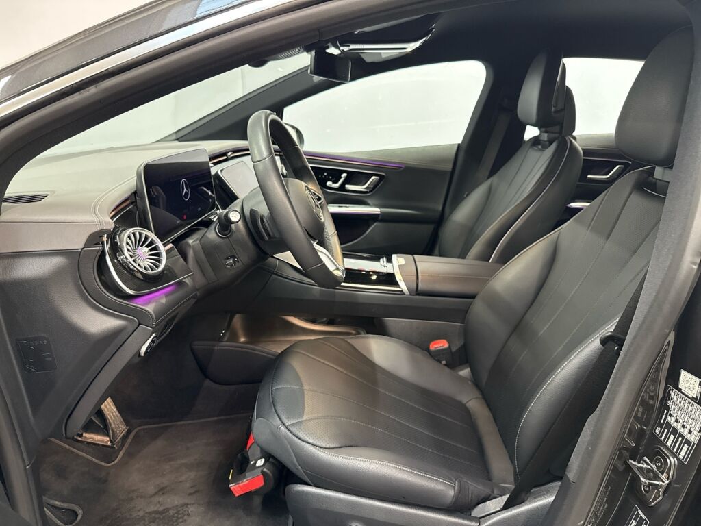 Mercedes-Benz EQE 2025 Musta