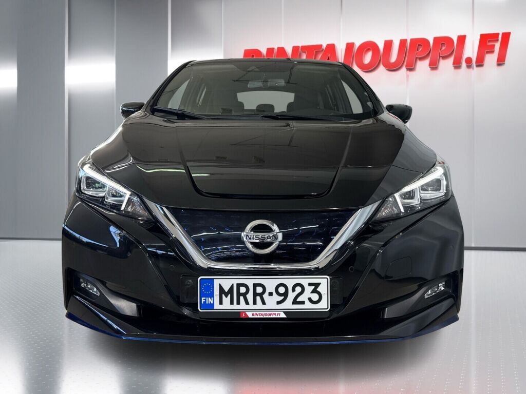 Nissan LEAF 2021 Musta