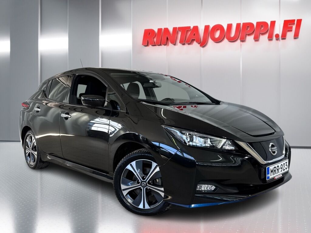 Nissan LEAF 2021 Musta