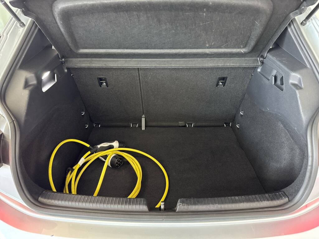 Cupra BORN 2023 Hopea