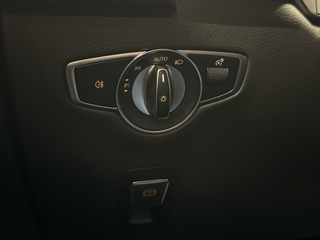 Mercedes-Benz EQC 2022 