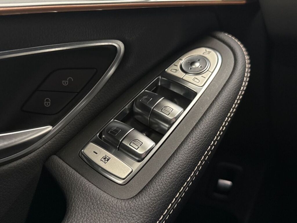 Mercedes-Benz EQC 2022 