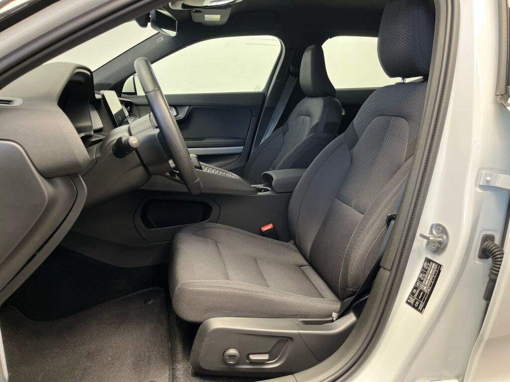 Polestar 2 2023 Valkoinen