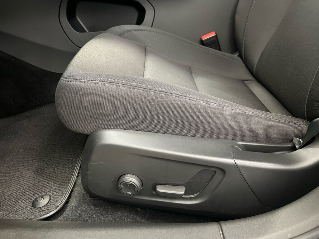 Polestar 2 2023 Valkoinen