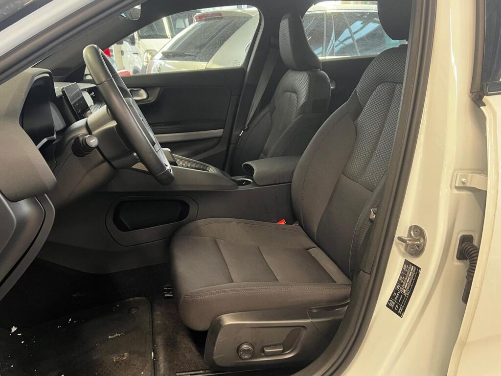 Polestar 2 2023 Valkoinen