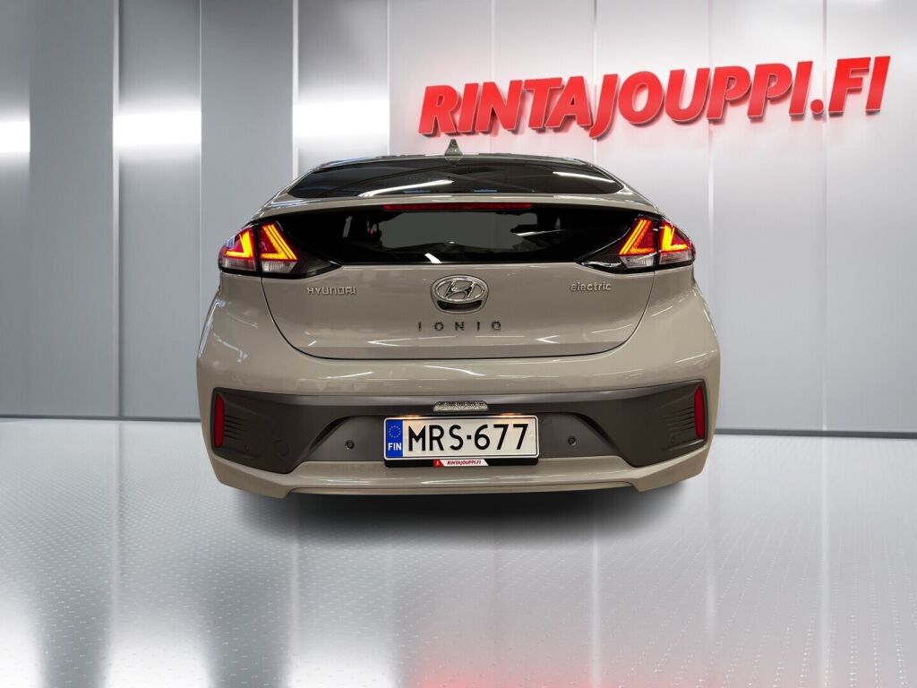 Hyundai IONIQ electric 2022 