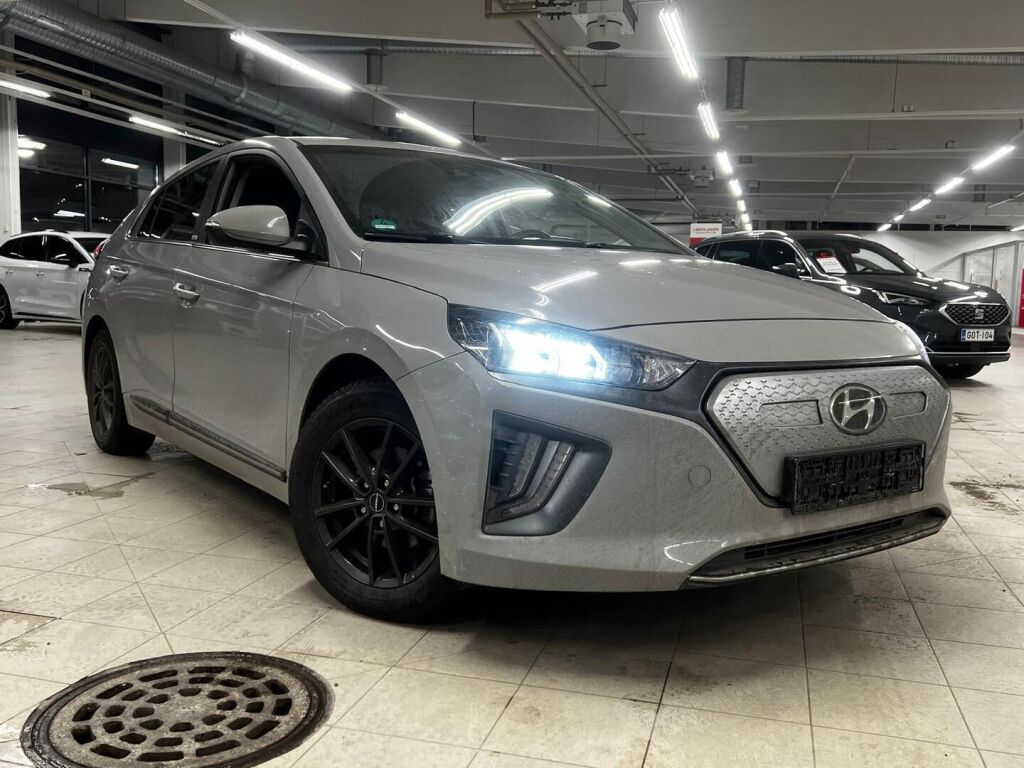 Hyundai IONIQ electric 2022 