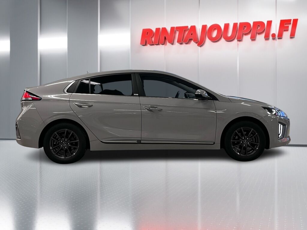 Hyundai IONIQ electric 2022 