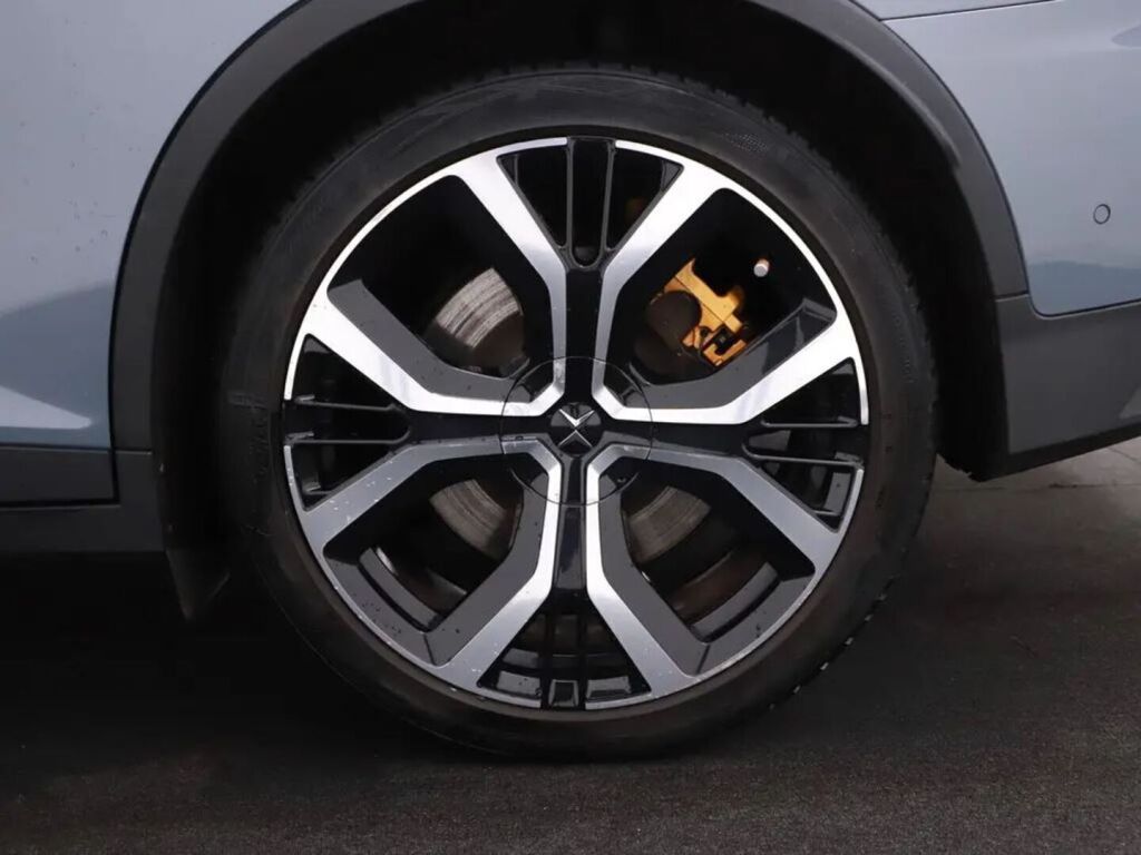 Polestar 2 2021 Harmaa