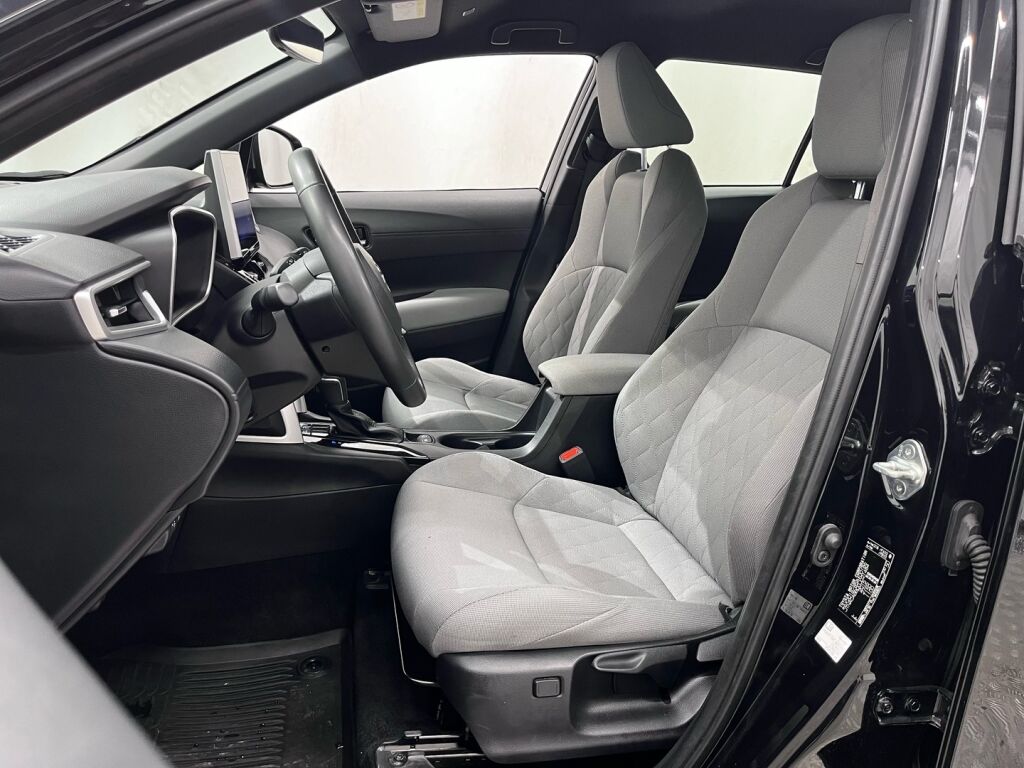 Toyota Corolla Cross 2024 Musta