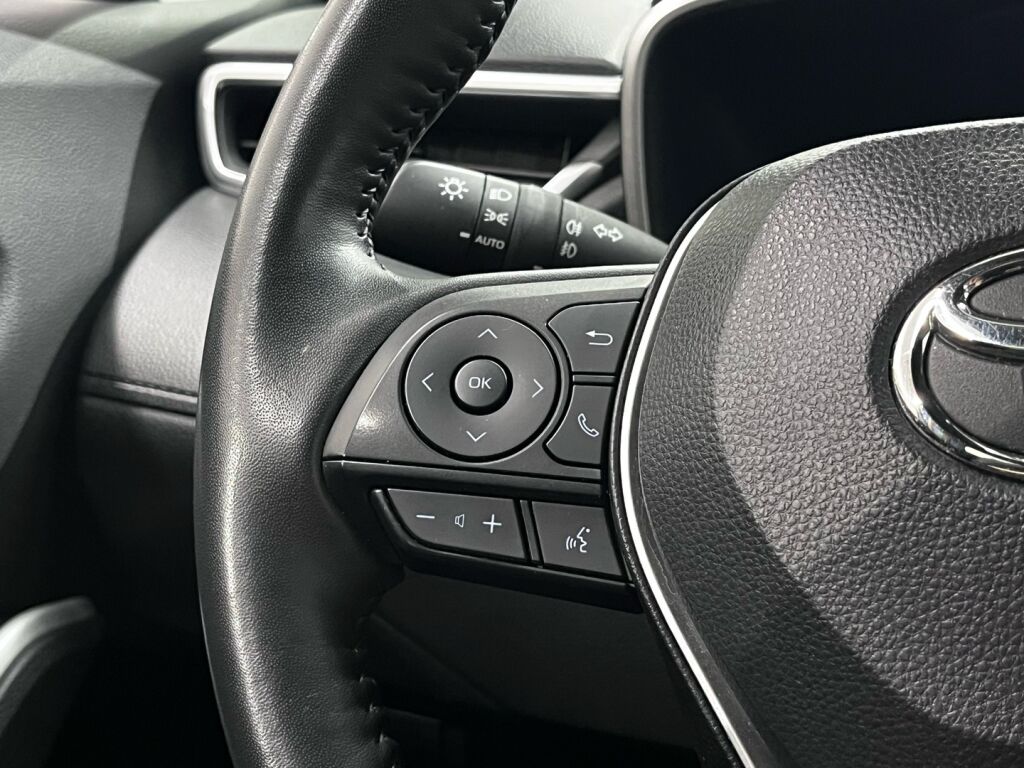 Toyota Corolla Cross 2024 Musta