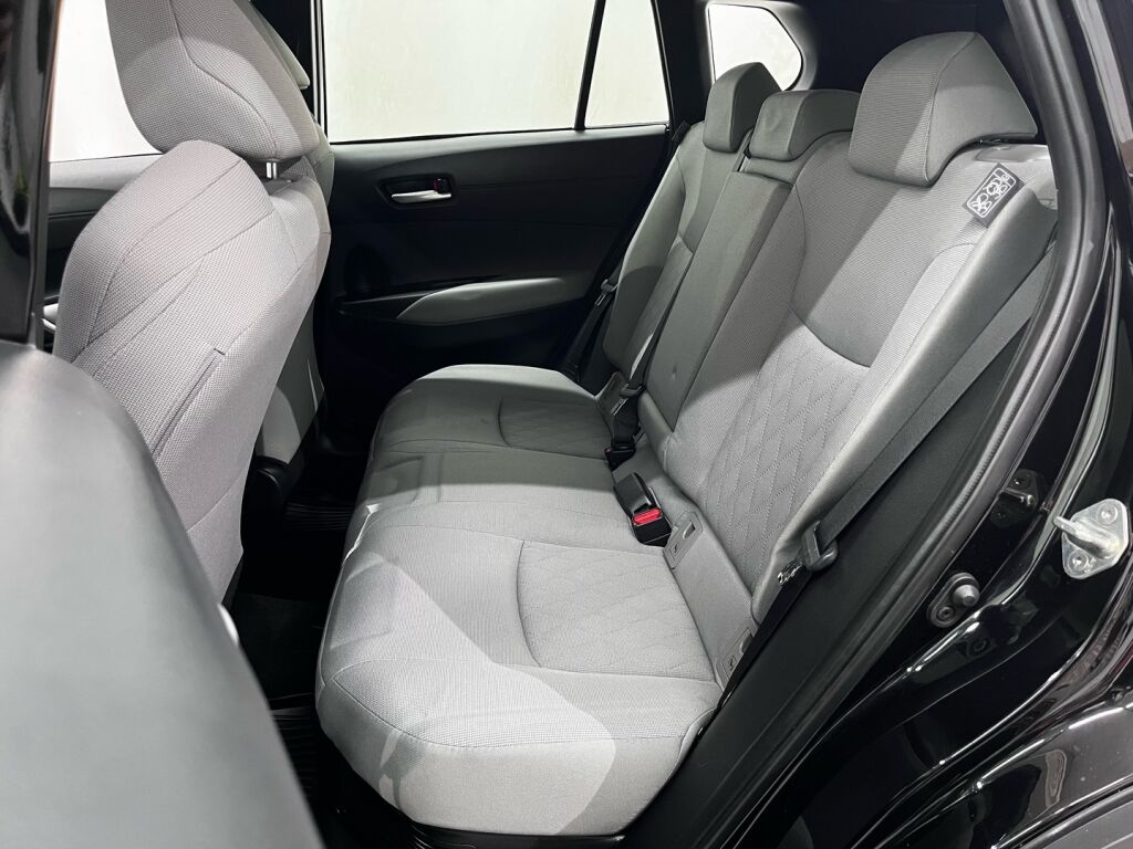 Toyota Corolla Cross 2024 Musta