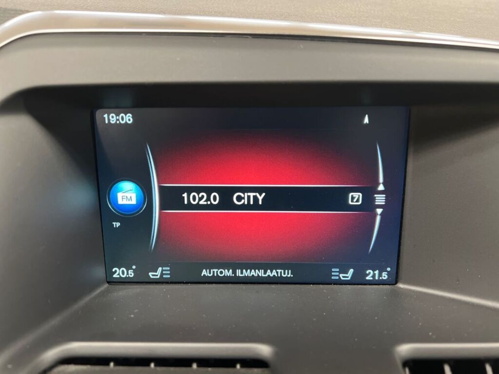 Volvo XC60 2016 Musta