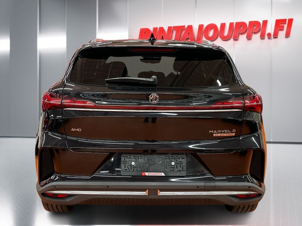 Mg Marvel R 2022 Musta