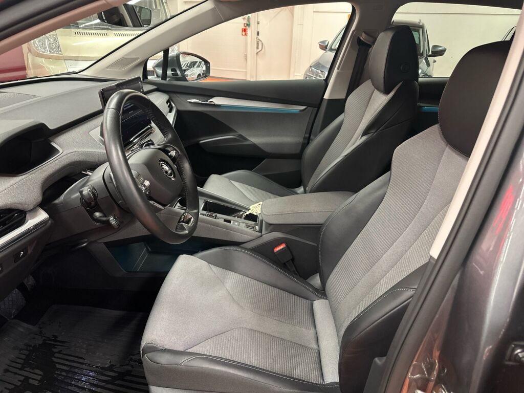 Skoda Enyaq 2023 Harmaa