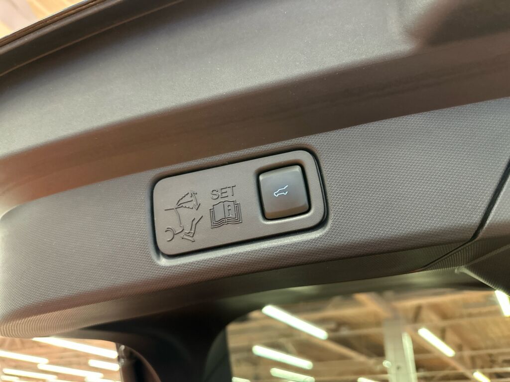 Ford Mustang 2021 Musta