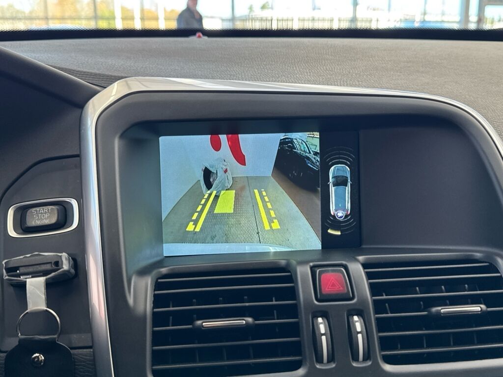 Volvo XC60 2015 Valkoinen