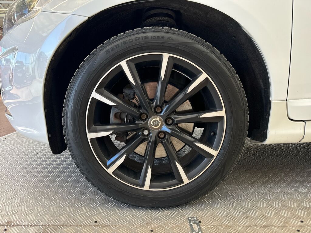 Volvo XC60 2015 Valkoinen