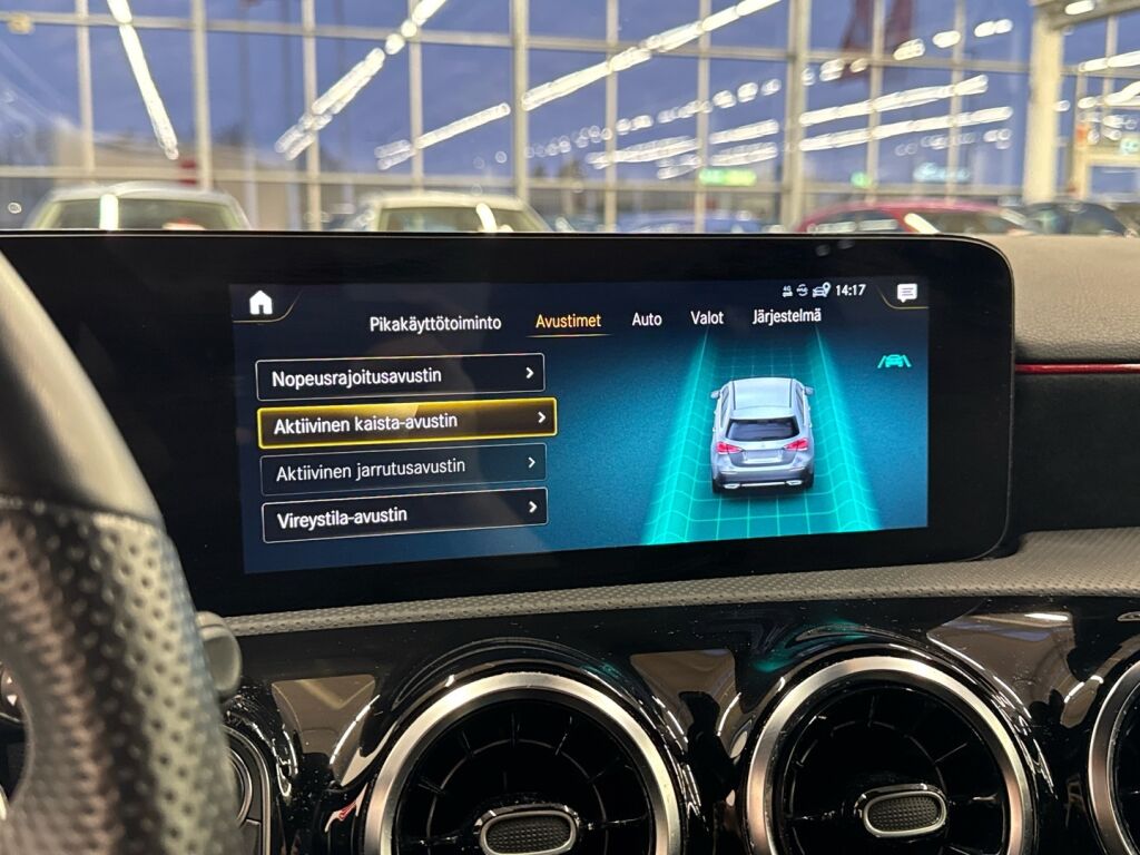 Mercedes-Benz A 2022 Valkoinen