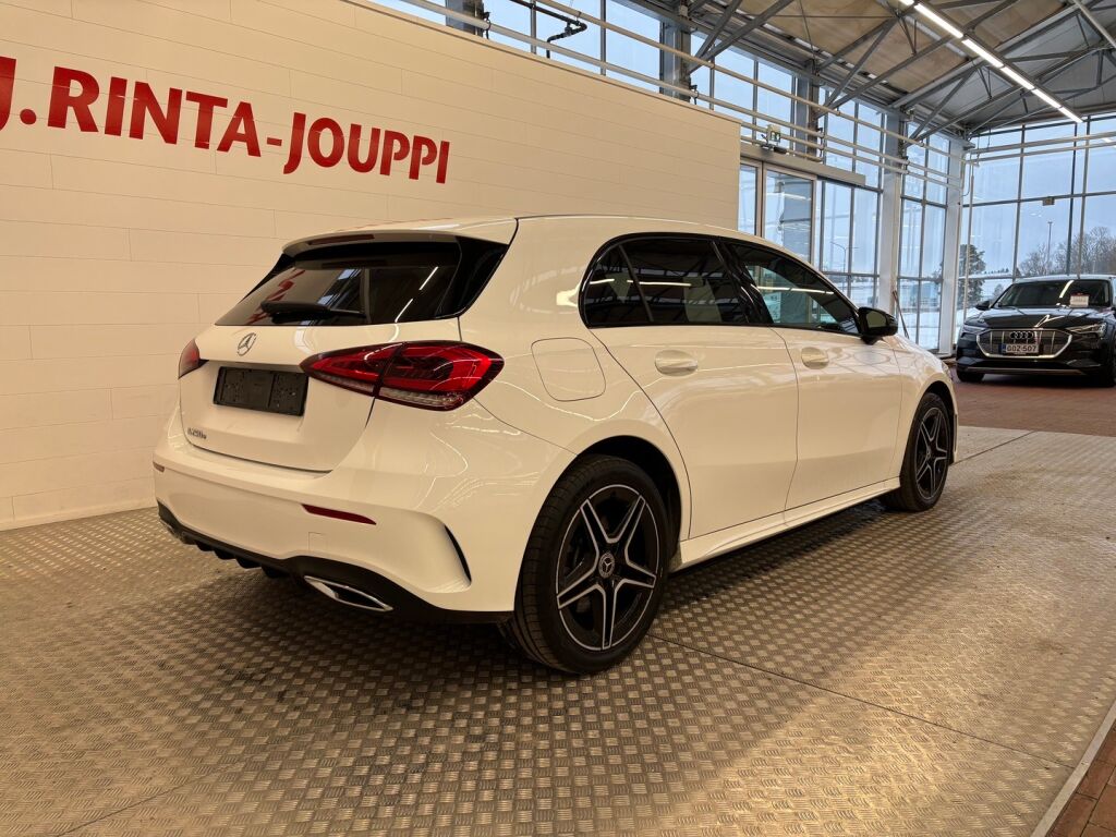 Mercedes-Benz A 2022 Valkoinen