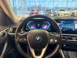 BMW i4 2023 Oranssi