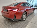 BMW i4 2023 Oranssi