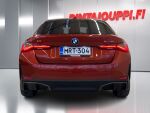 BMW i4 2023 Oranssi