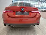 BMW i4 2023 Oranssi