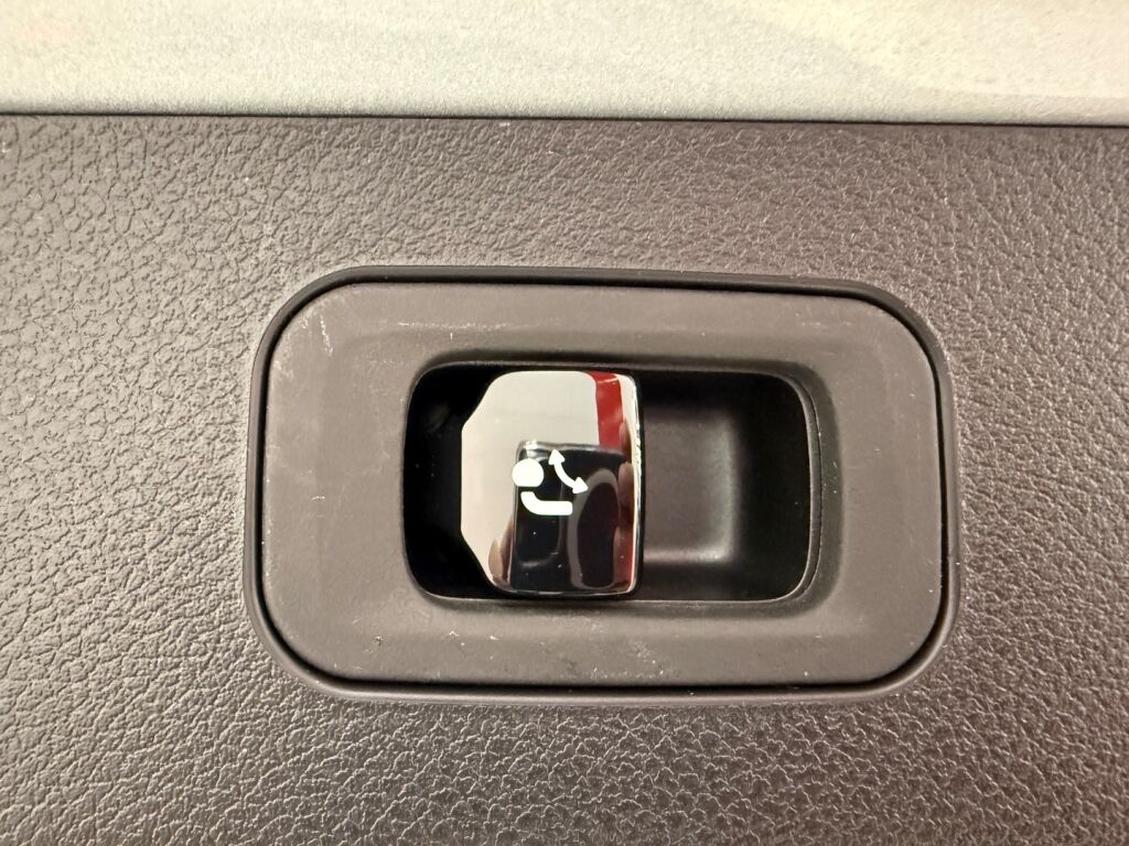 Mercedes-Benz E 2025 