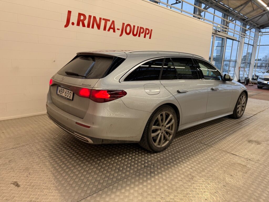 Mercedes-Benz E 2025 