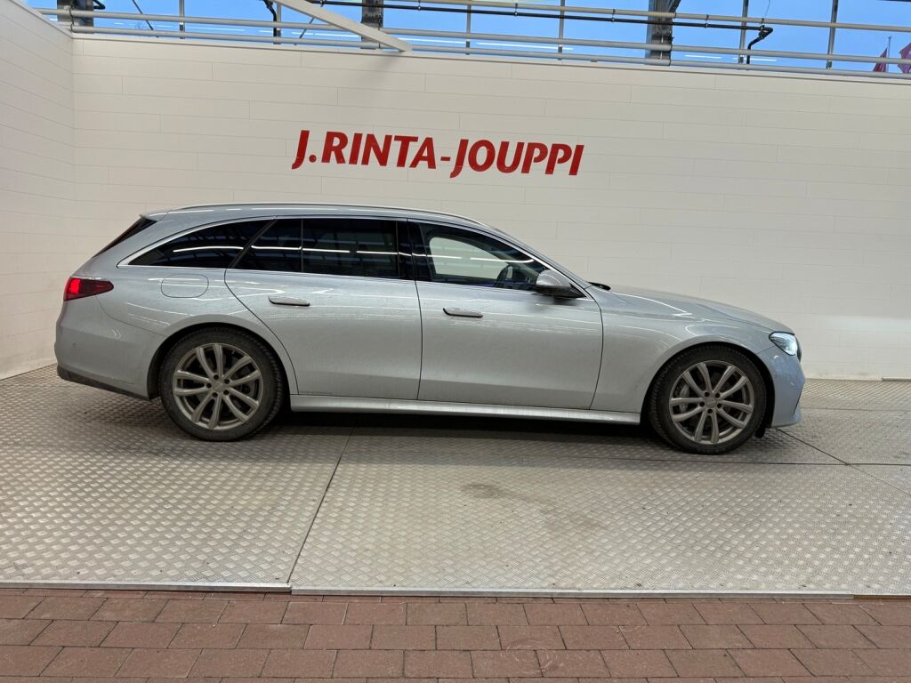 Mercedes-Benz E 2025 