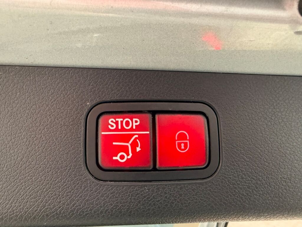 Mercedes-Benz E 2025 