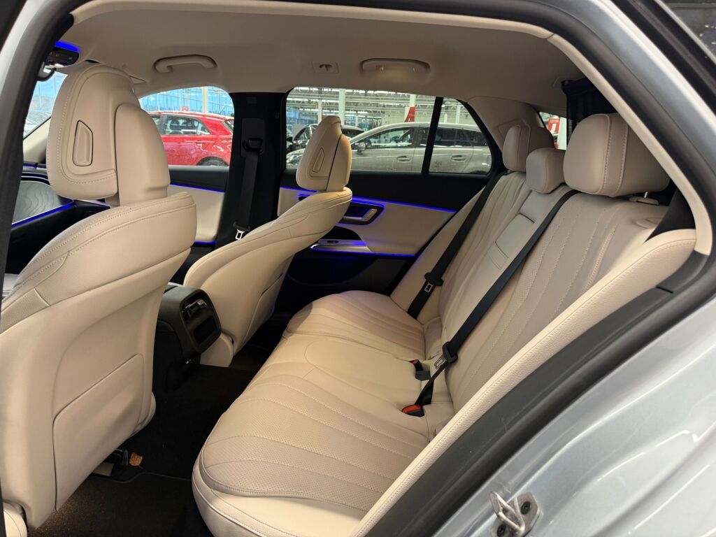 Mercedes-Benz E 2025 