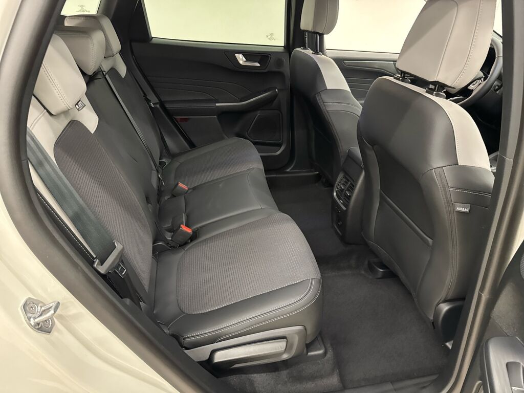 Ford Kuga 2026 Valkoinen