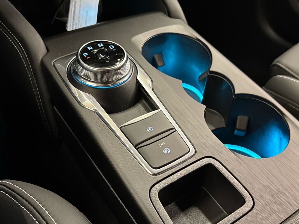 Ford Kuga 2026 Valkoinen