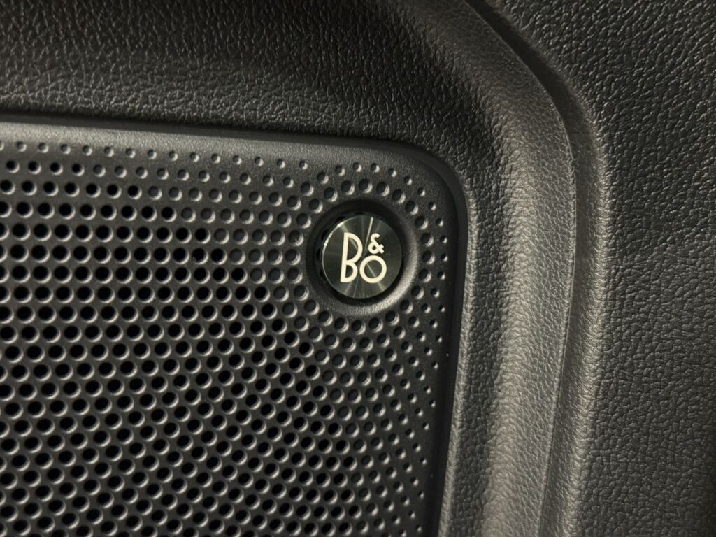 Ford Kuga 2026 Harmaa