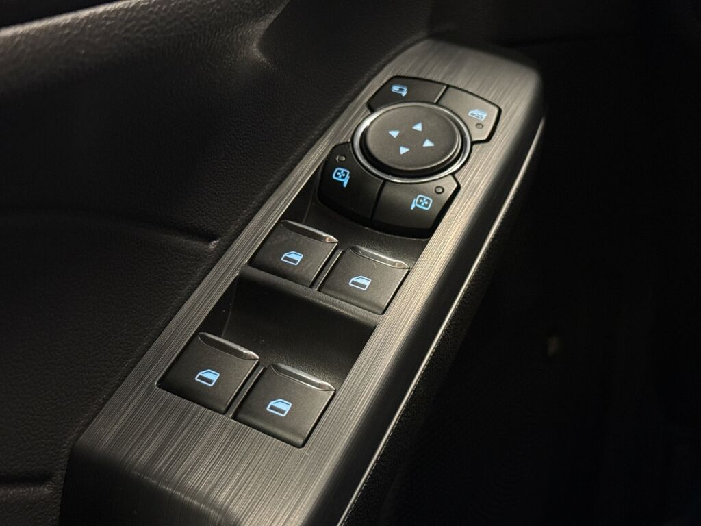 Ford Kuga 2026 Harmaa