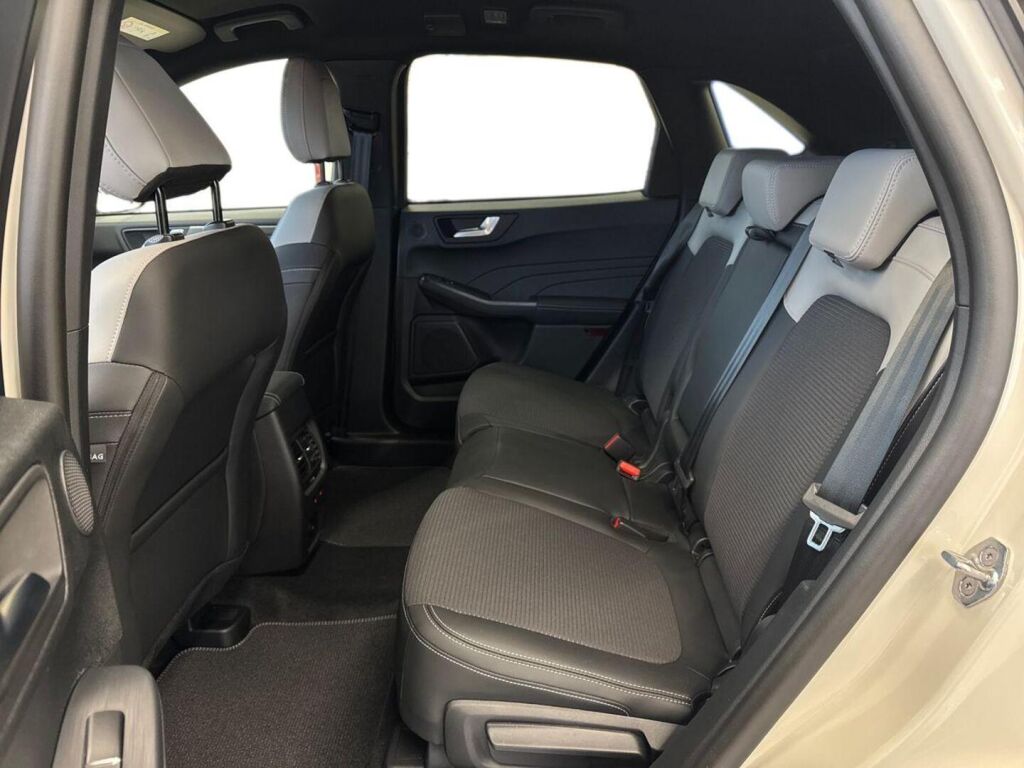 Ford Kuga 2026 Metropolis White