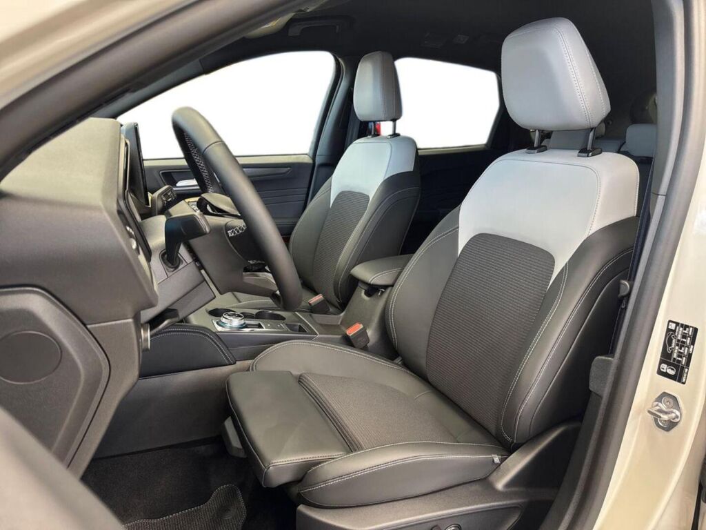 Ford Kuga 2026 Metropolis White