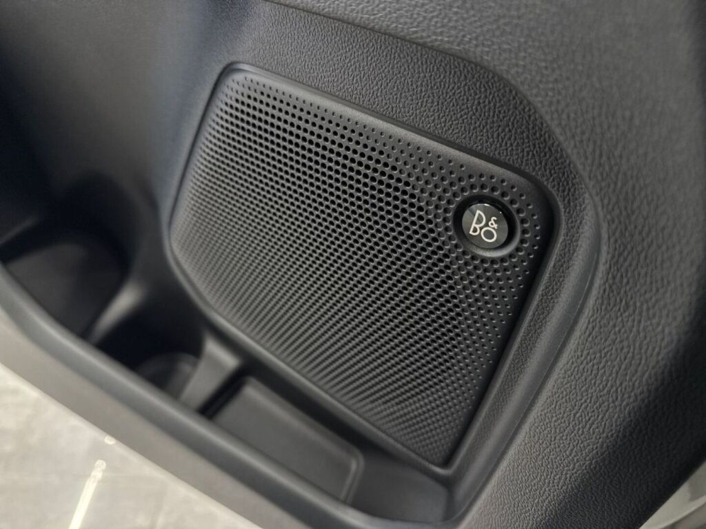 Ford Kuga 2026 Metropolis White