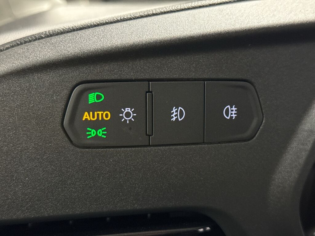 Ford Transit Connect 2024 Valkoinen